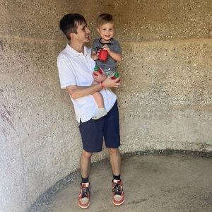 Meet your Posher, Zachary